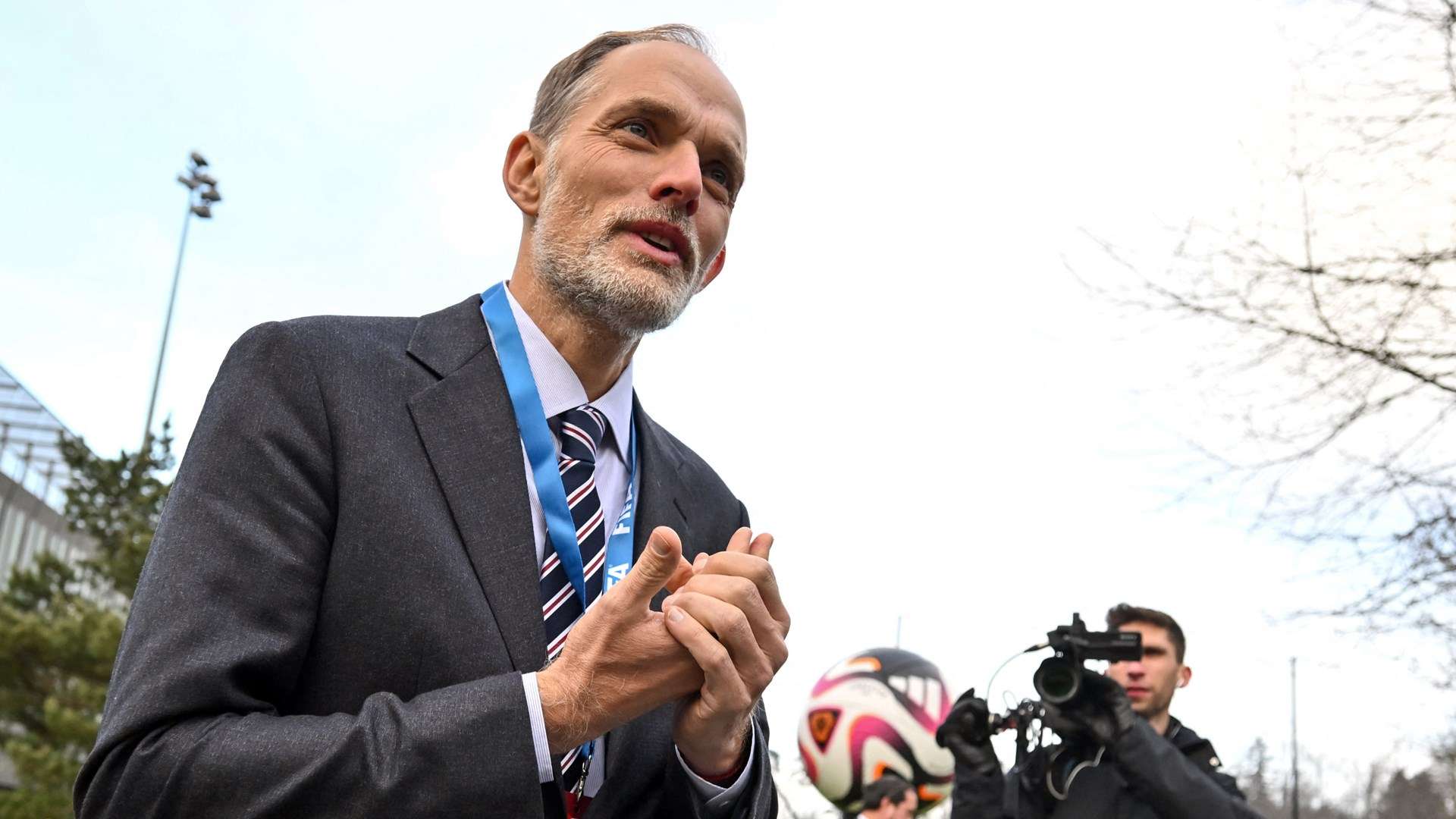 认为无论是 认为无论是